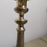 Paire de flambeaux en bronze argenté
