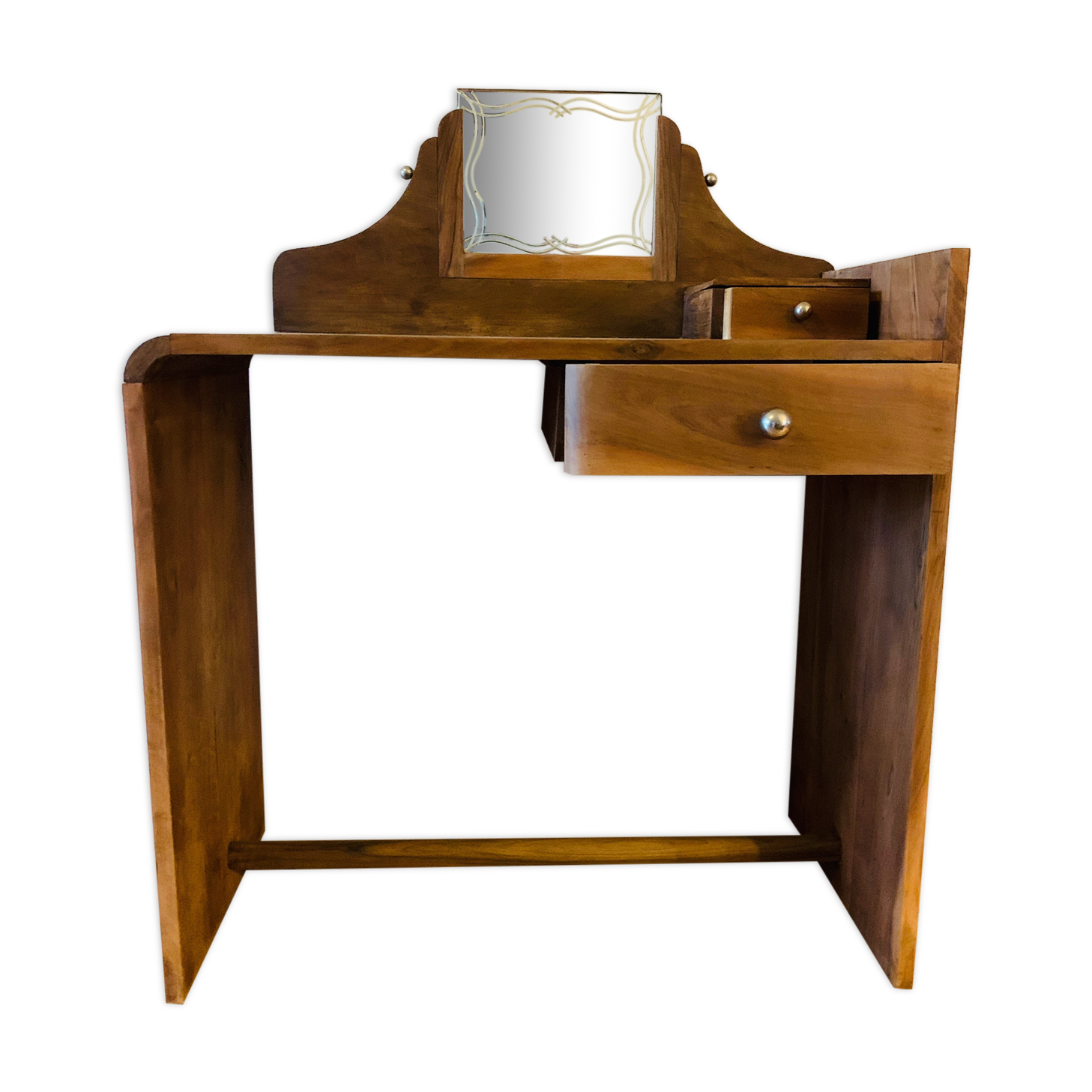Wooden hairdresser