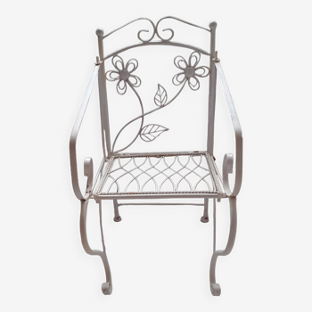 Foldable armchair child in white wrought iron.