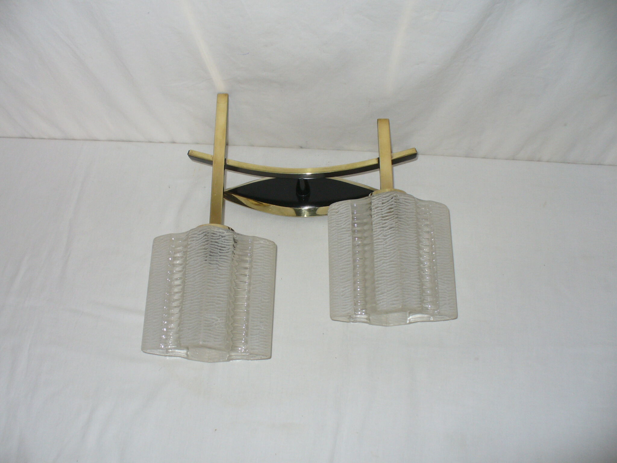 Double lunel applique of the 50s