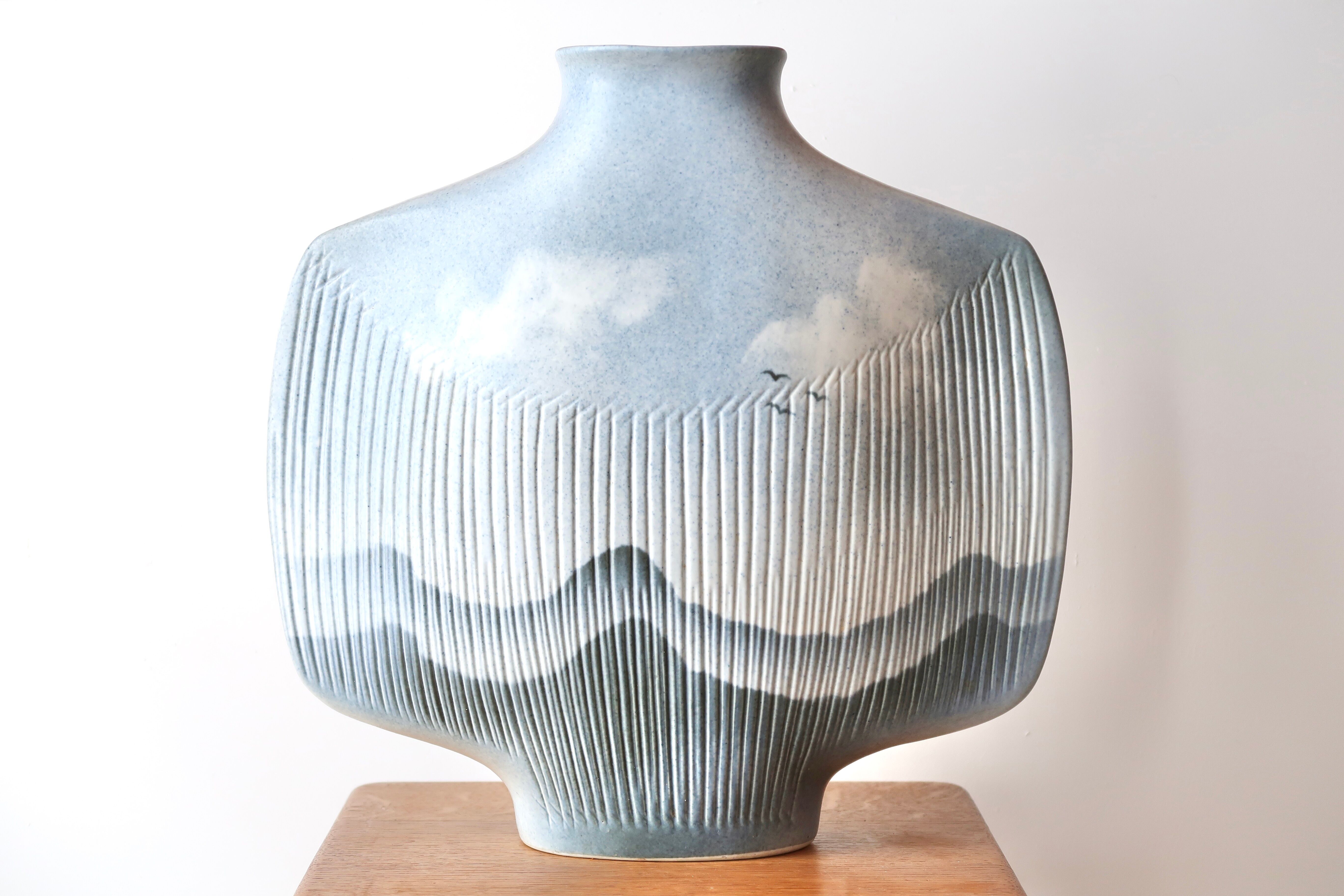 Vase by Yves Mohy in Virebent porcelain, 70s