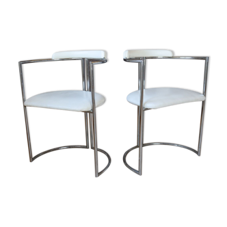 Pair of white chairs design