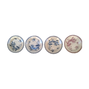 Lot de quatre assiettes - anciennes modele