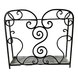 Wrought iron umbrella door