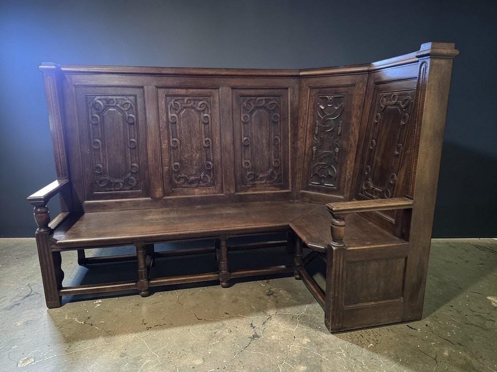 Vintage corner bench in wood in Henri II style