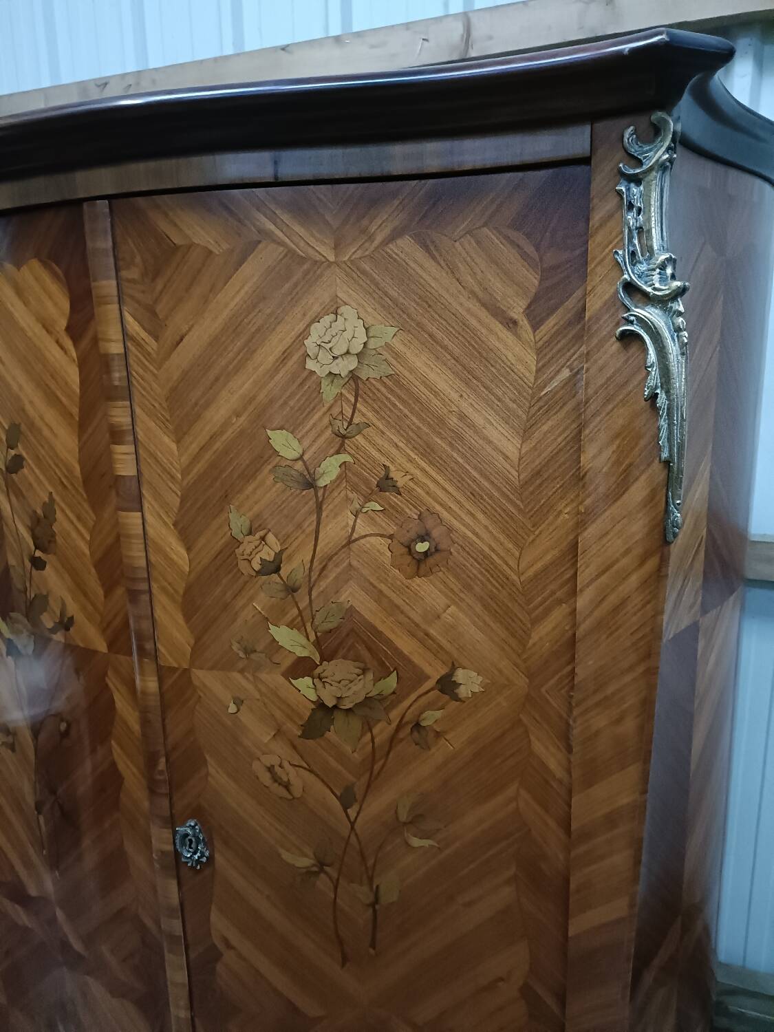 Rosewood inlaid cabinet