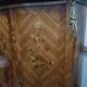 Armoire marquetée en bois de rose