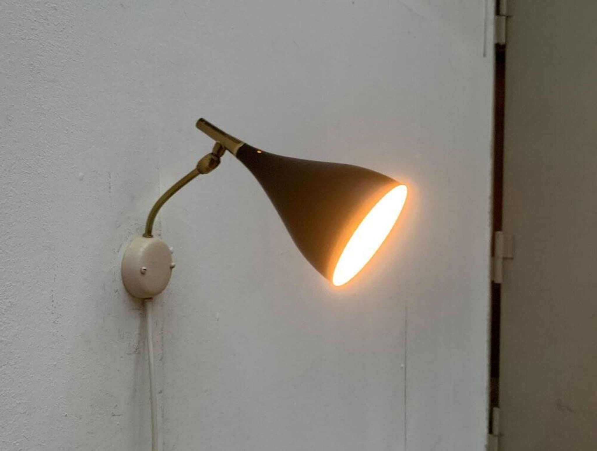 Lampe murale allemande du milieu du siècle par Cosack