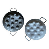 Set of 2 metal snail dishes