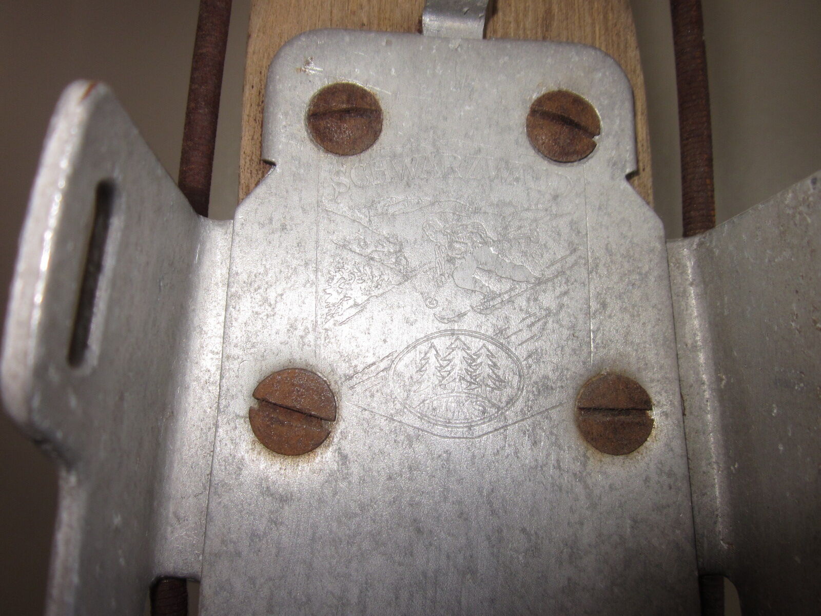 Paire de ski ancien en bois