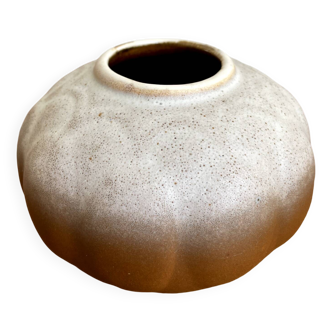 Small Round Beige and White Vase with Fish Scale Motif, Vintage Ceramics Made in Germany