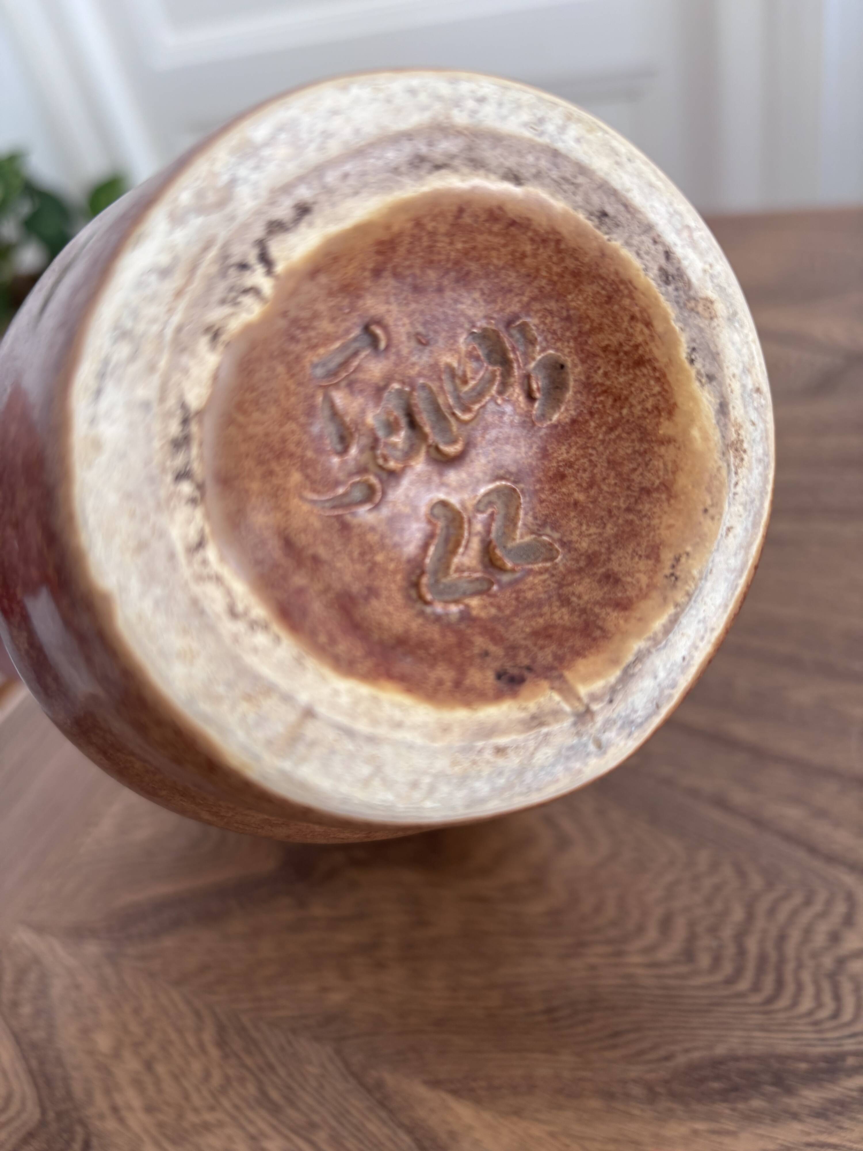 Brown speckled ceramic pitcher Max Idlas