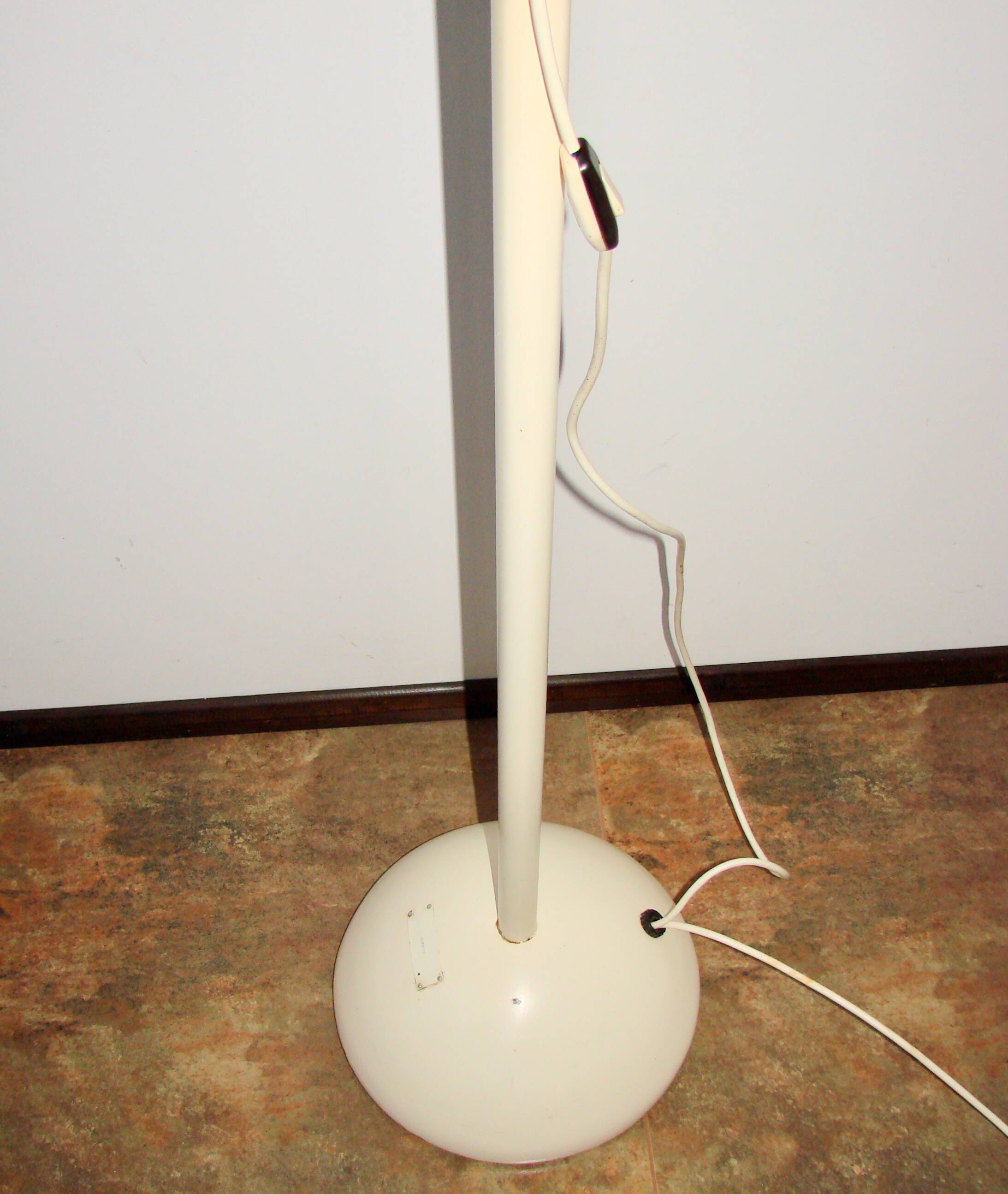 Lampadaire style loft en métal, années 1970