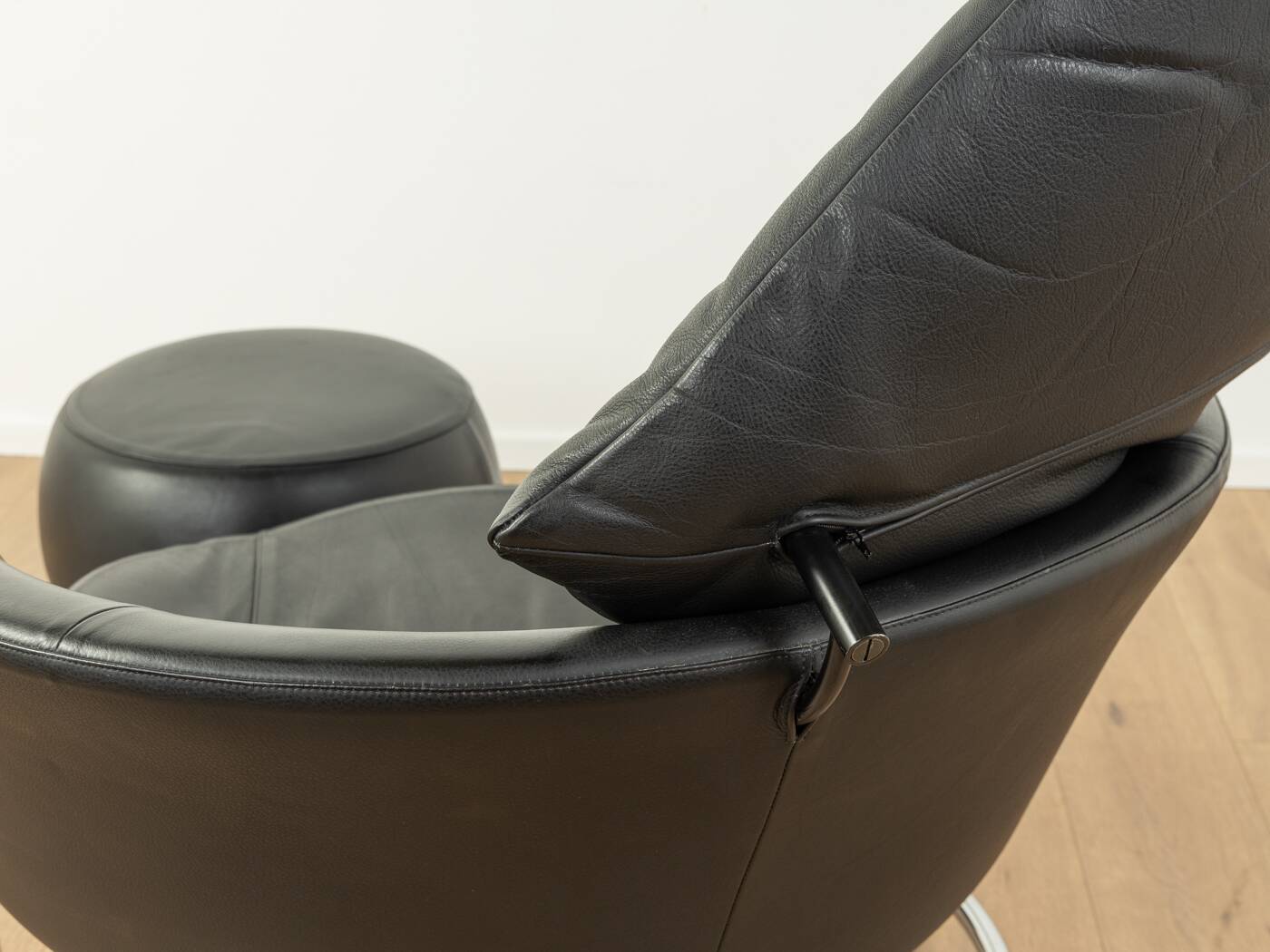 Girotonda armchair & ottoman, Francesco Binfaré, Cassina