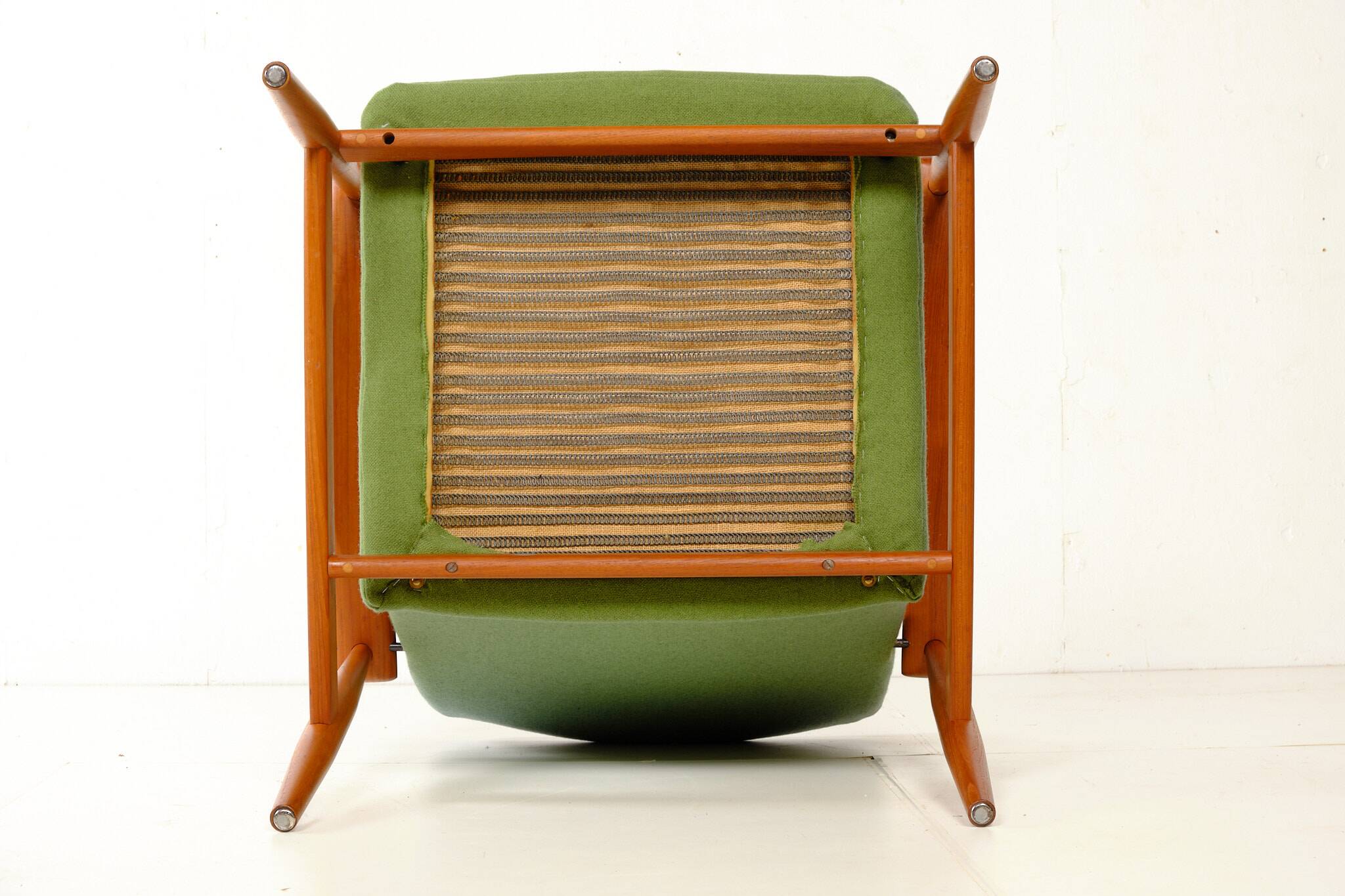 Arne Vodder FD 161 armchair, teak and wool