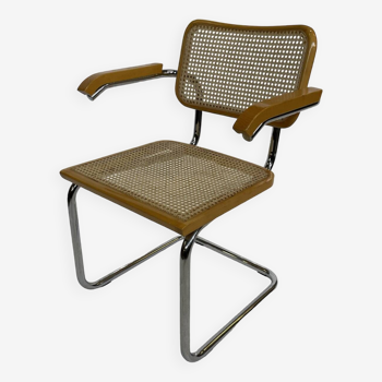 Chaise Cesca B64 avec accoudoirs de Marcel Breuer Design