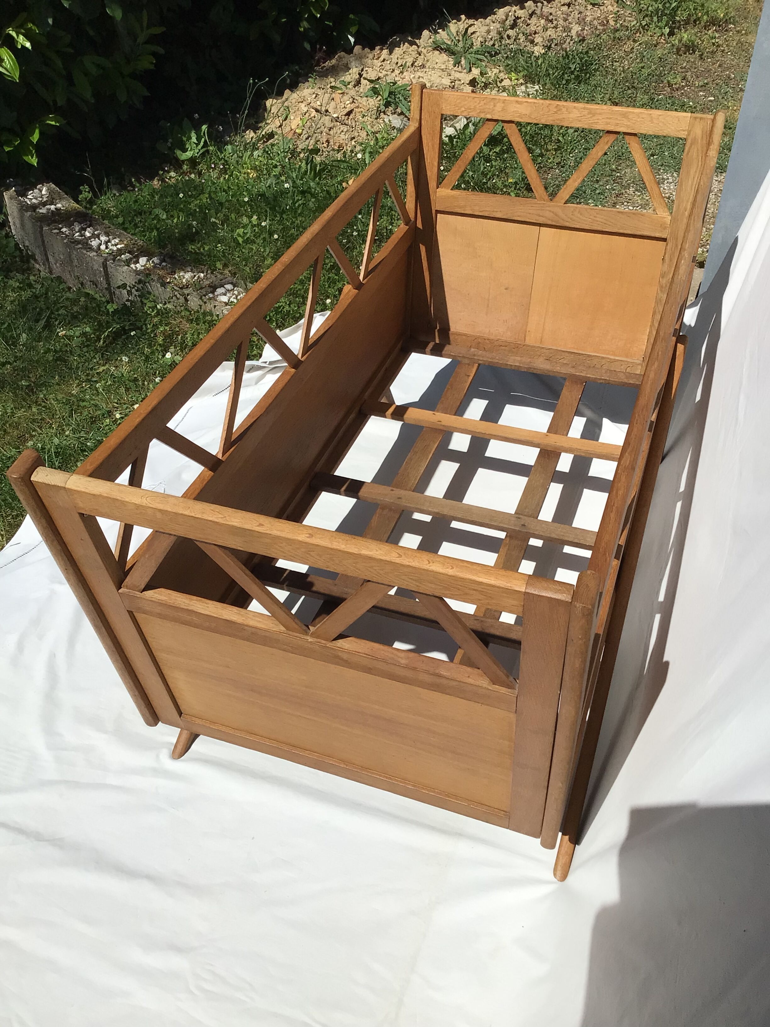 Child bed solid wood spindle feet 60's crosses