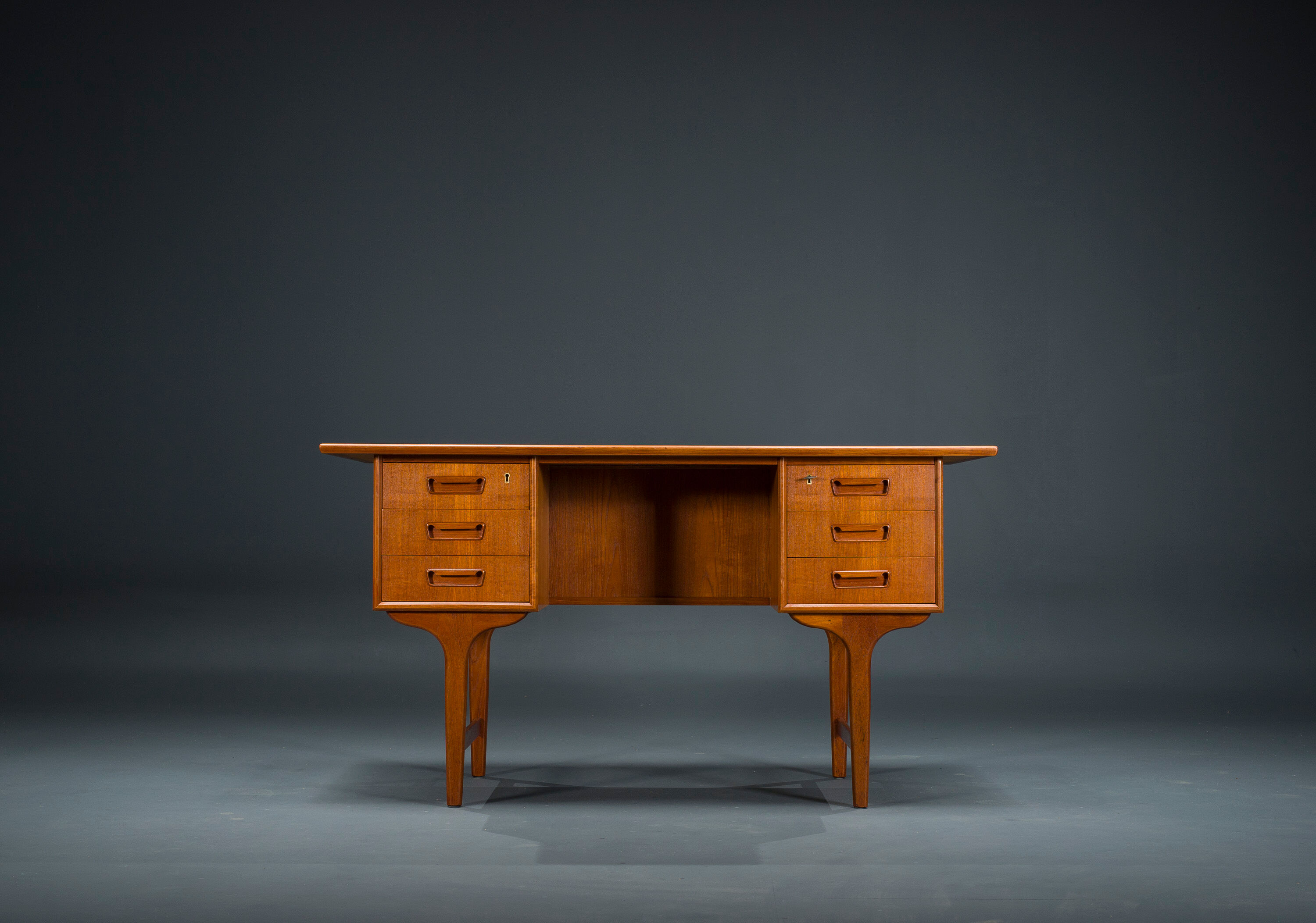 Danish teak desk by Gunnar Nielsen for Tibergaard 1960s