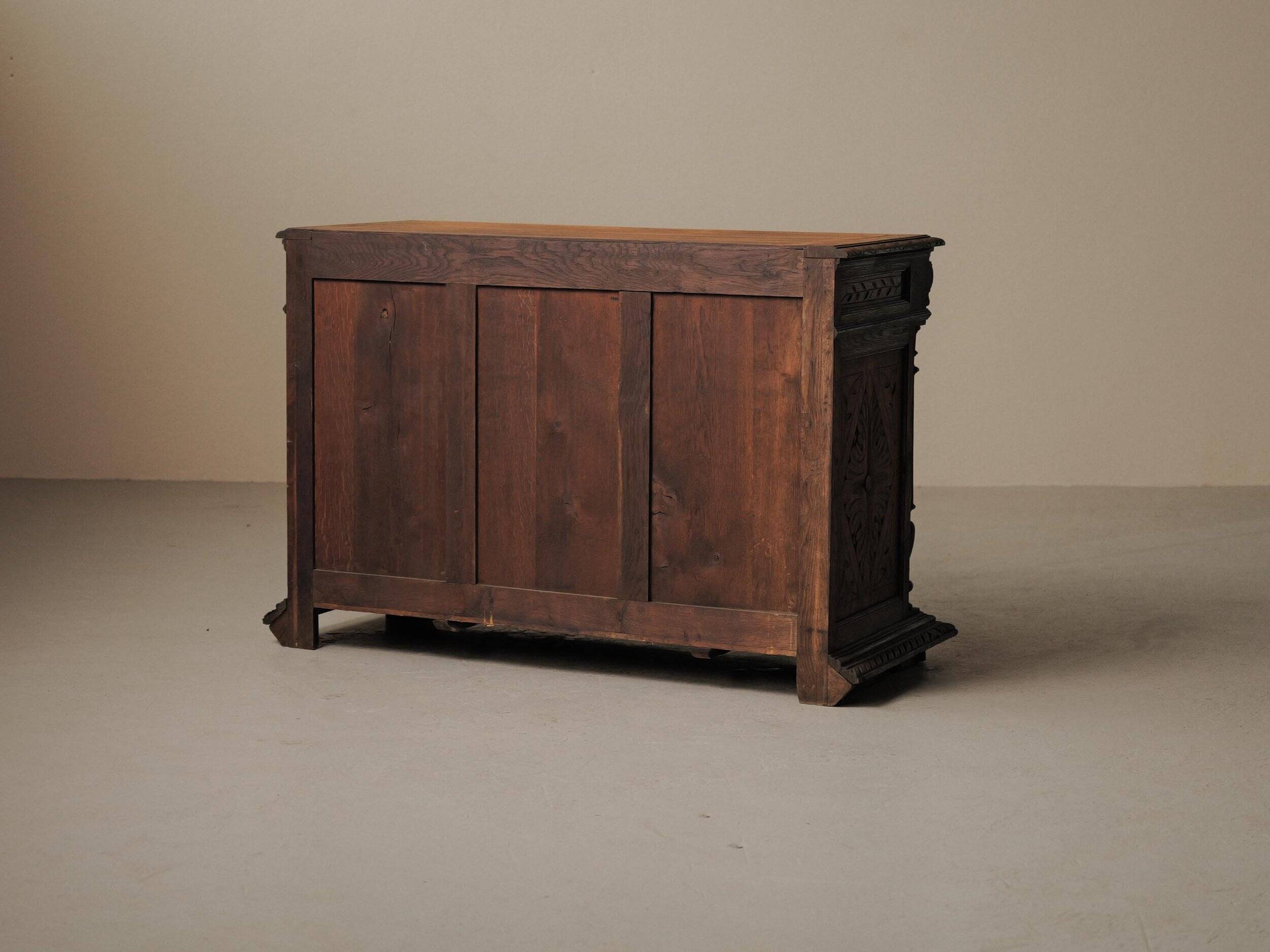 Buffet sculpté de style néo-Renaissance, XIXᵉ siècle