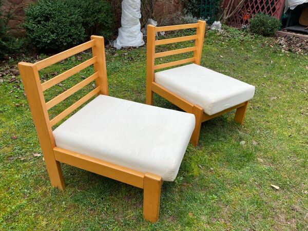Paire chauffeuses style chalet coton écru vers 1960