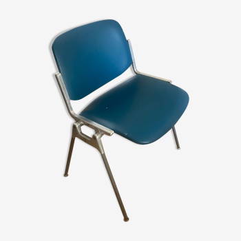 Giancarlo Piretti's DS106 chair for vintage Castelli