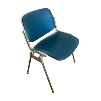 Giancarlo Piretti's DS106 chair for vintage Castelli