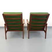 Pair of vintage Scandinavian armchairs in teak and green fabric from the 1960s.