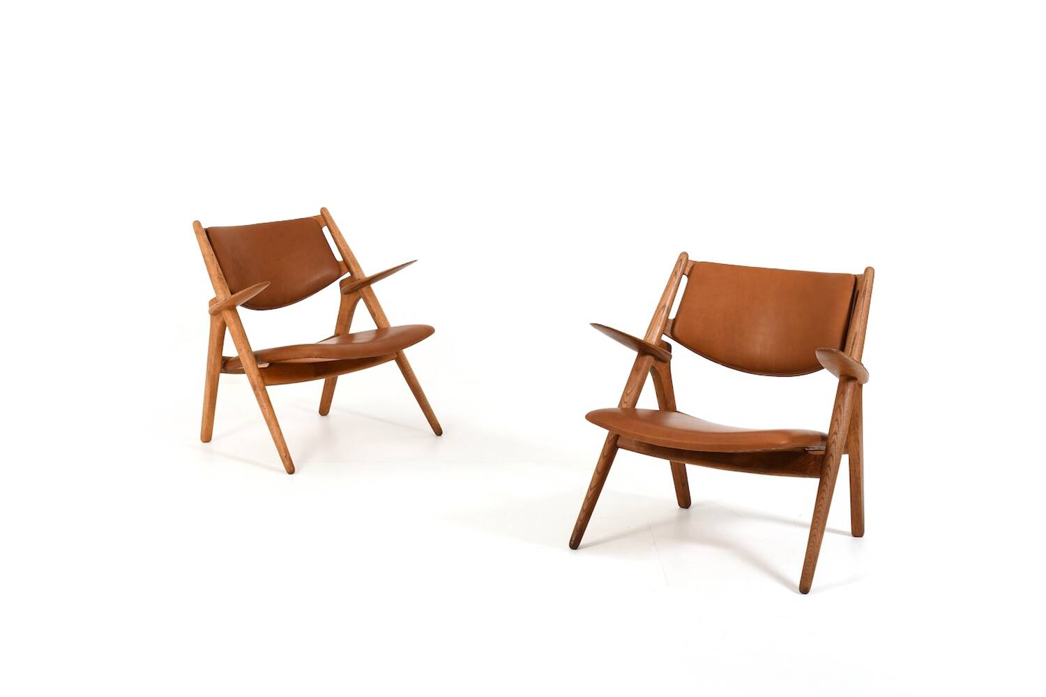 Fauteuils en chêne CH-28 de Hans J. Wegner