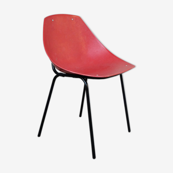 Chaise coquillage rouge, Pierre Guariche pour Meurop années 1960