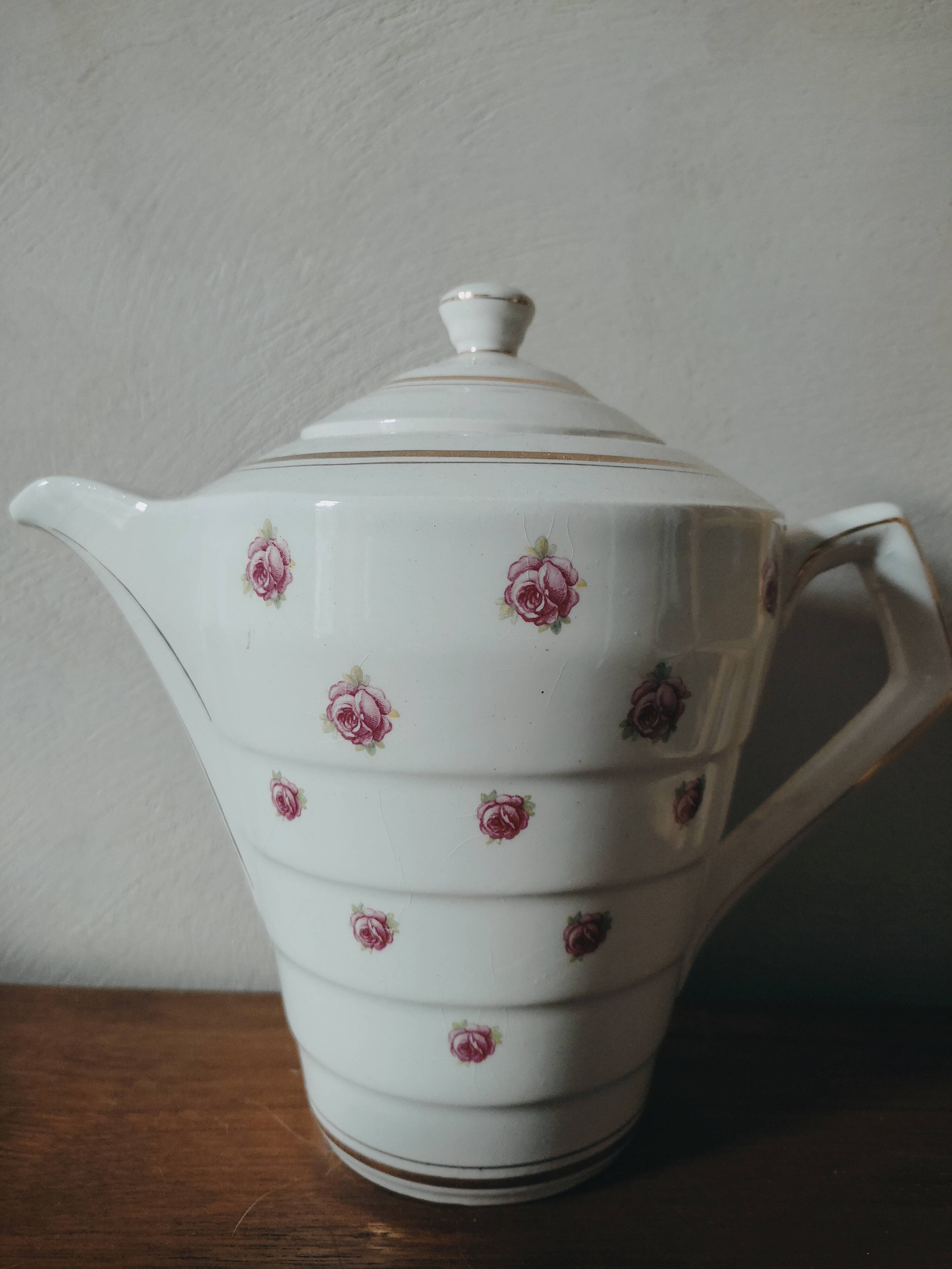 Coffee or tea set in Earthenware St Amand