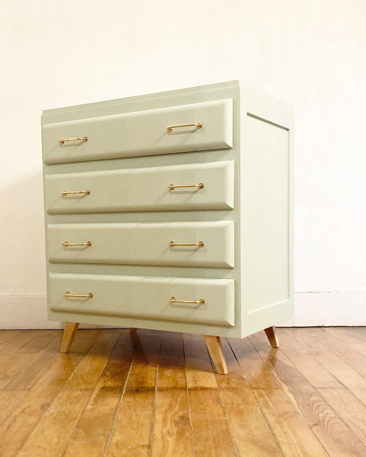 Compass feet dresser