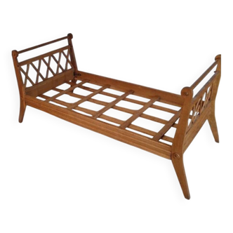 Lit, banquette vintage en bois massif
