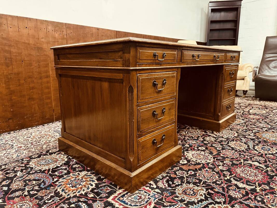 Classic English Eichholtz Desk