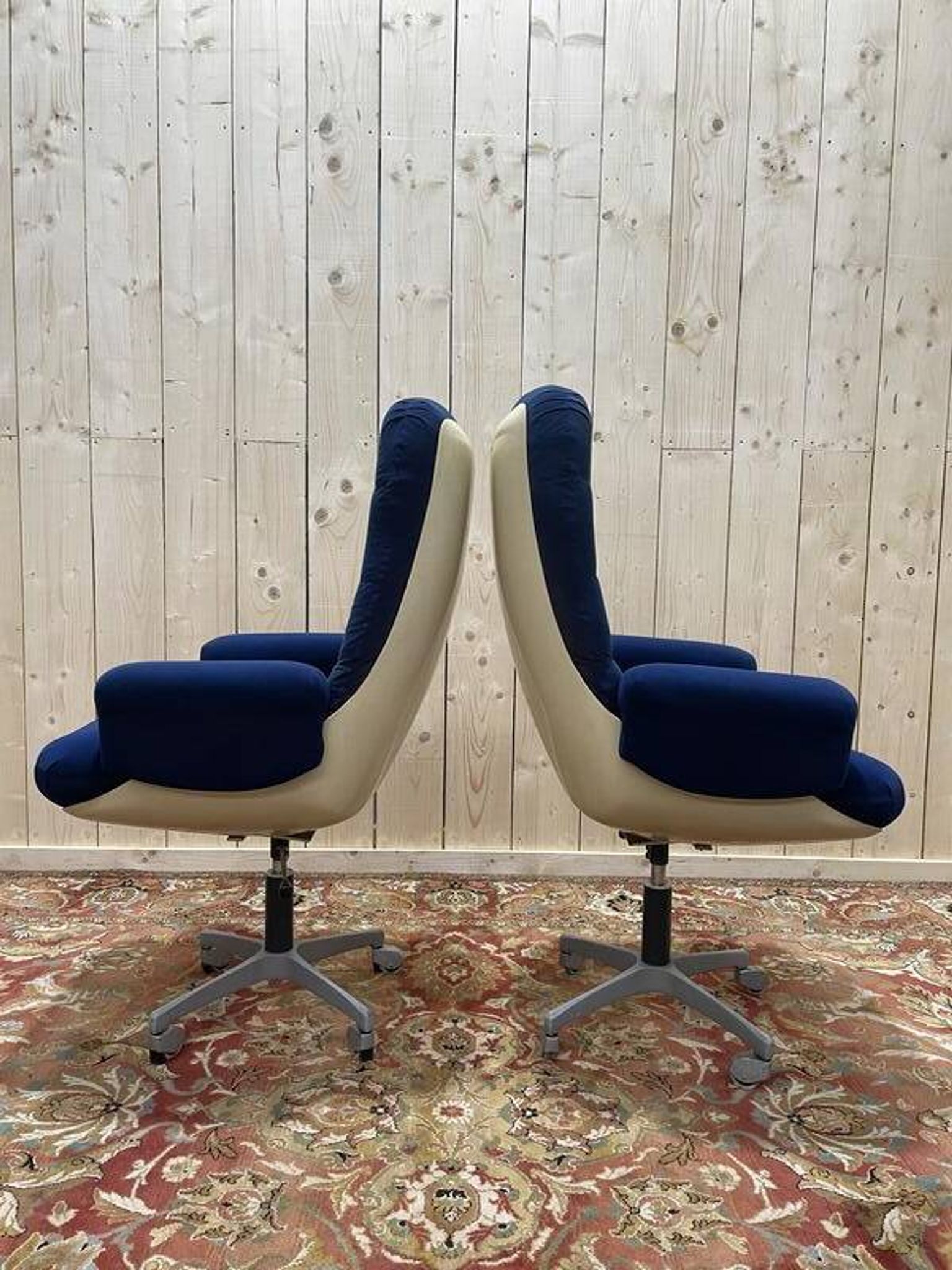 Paire de fauteuils de bureau 1970