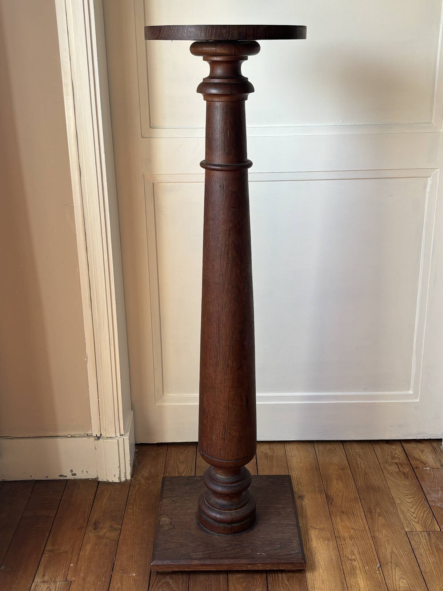 Colonne en bois