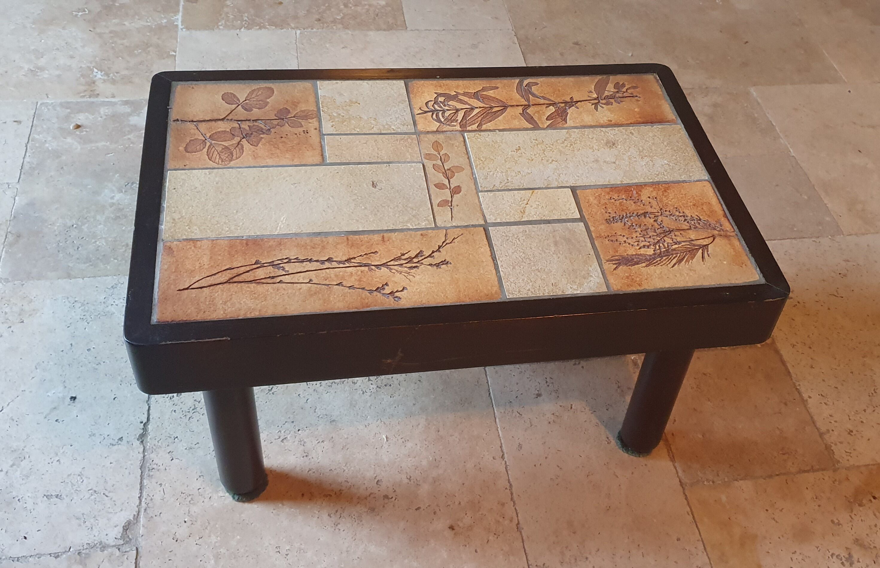 Ceramic coffee table roger capron