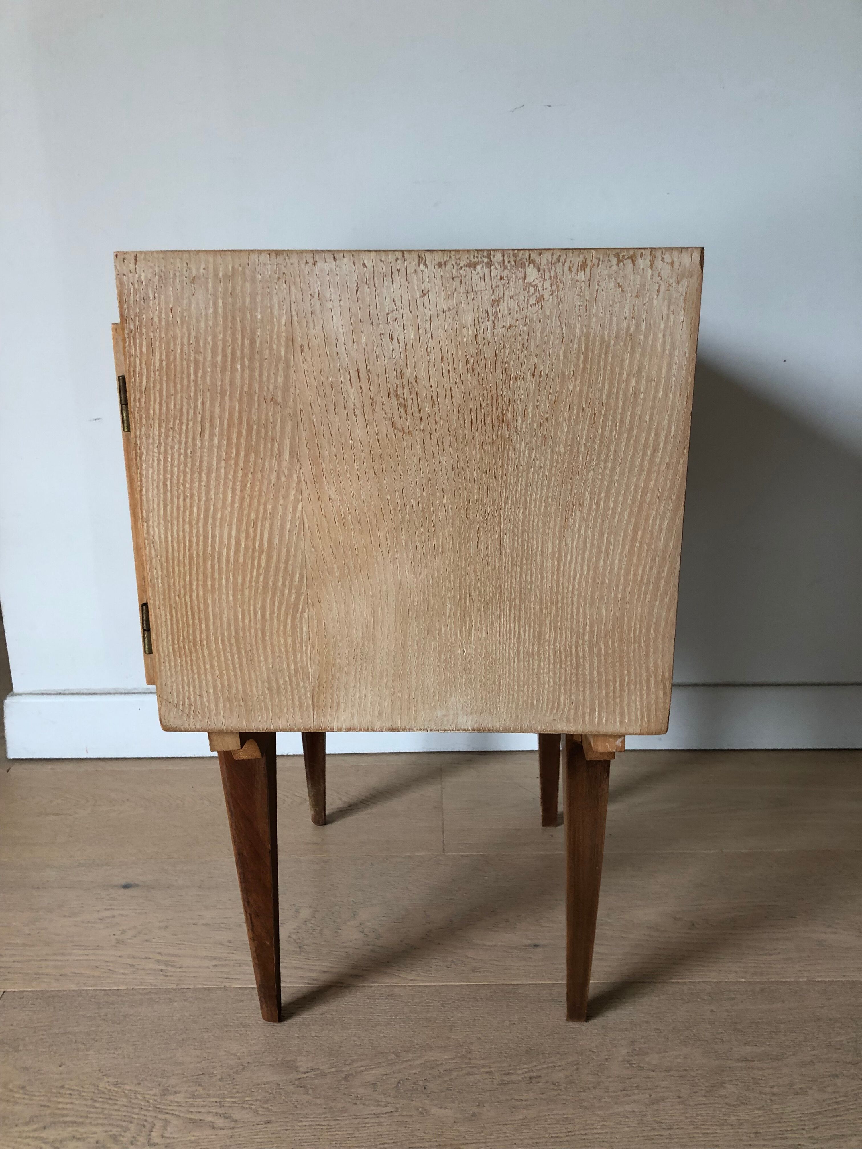Vintage bedside year 50
