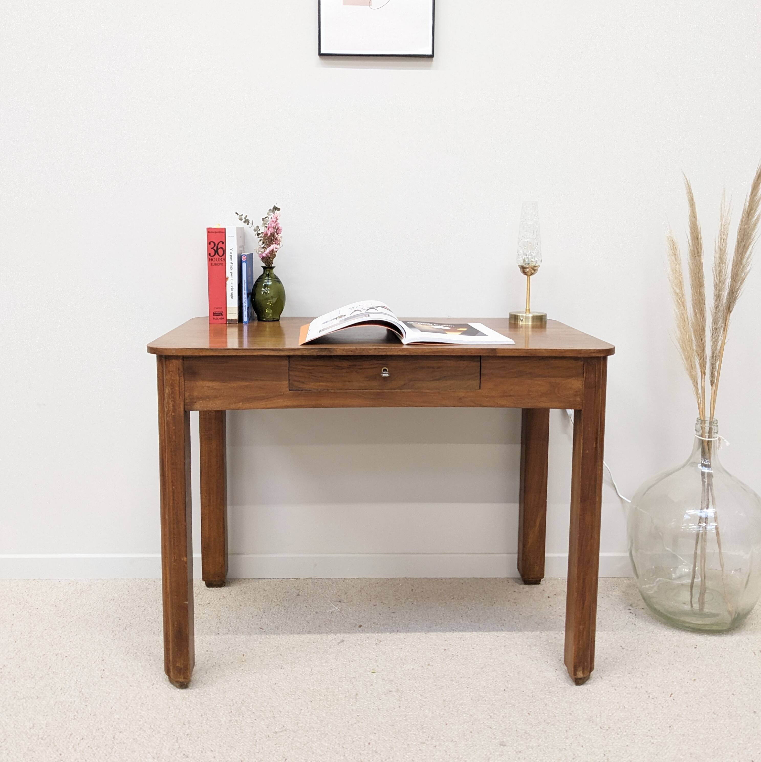 Small campaign office