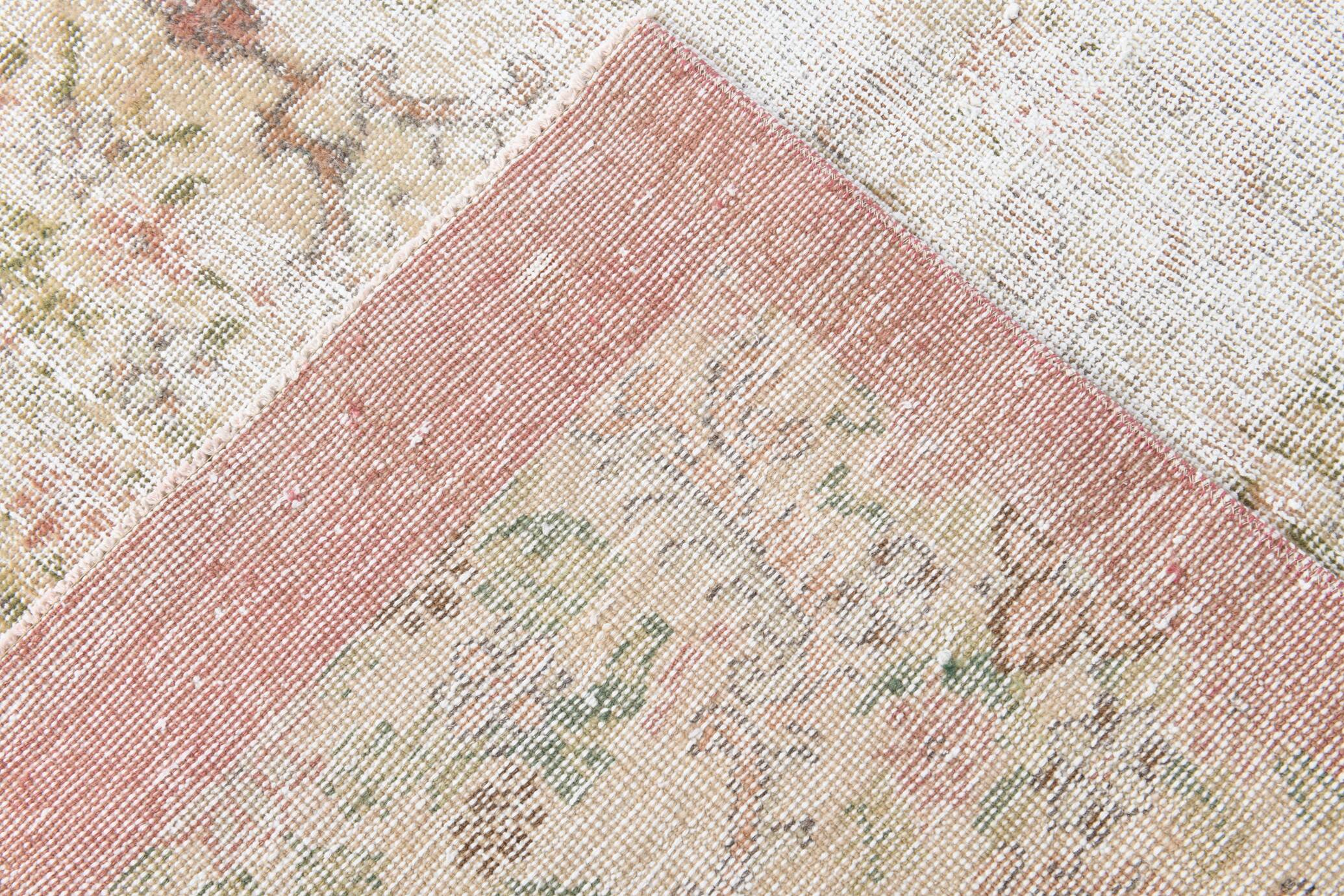 5x8 Pale Red & Cream Floral Pattern Vintage Rug, 144x250Cm