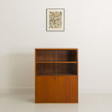 Furniture with showcase and lid