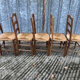 8 Chaises  anciennes vendéennes paillées en cerisier massif.