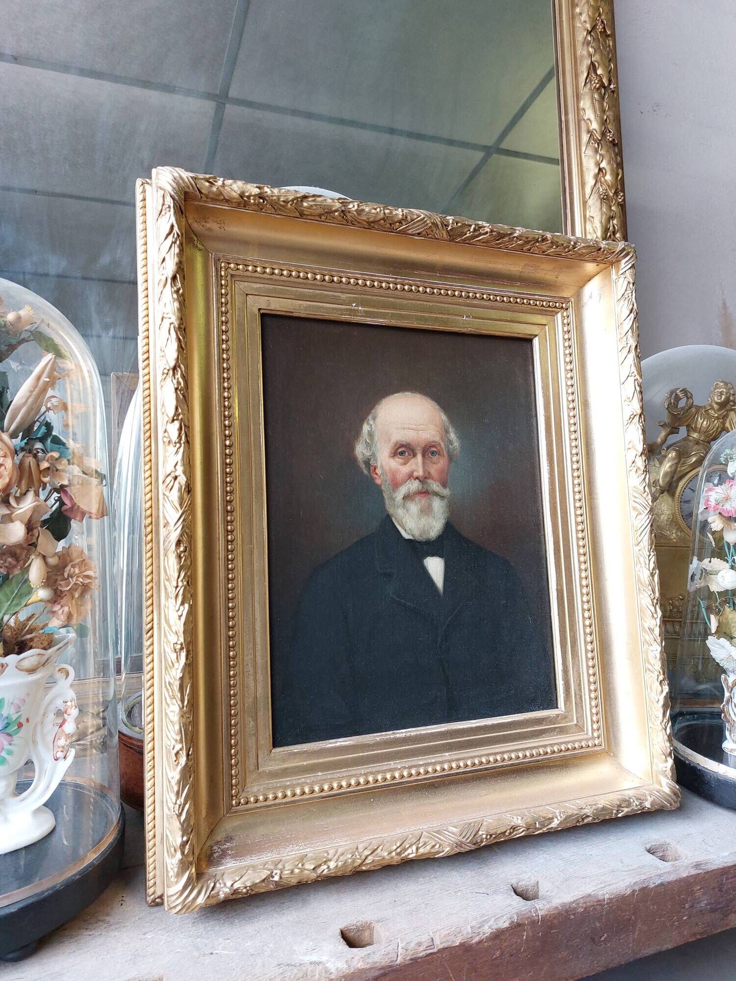 Painting Portrait of an ancient man 19th with gilded wooden frame