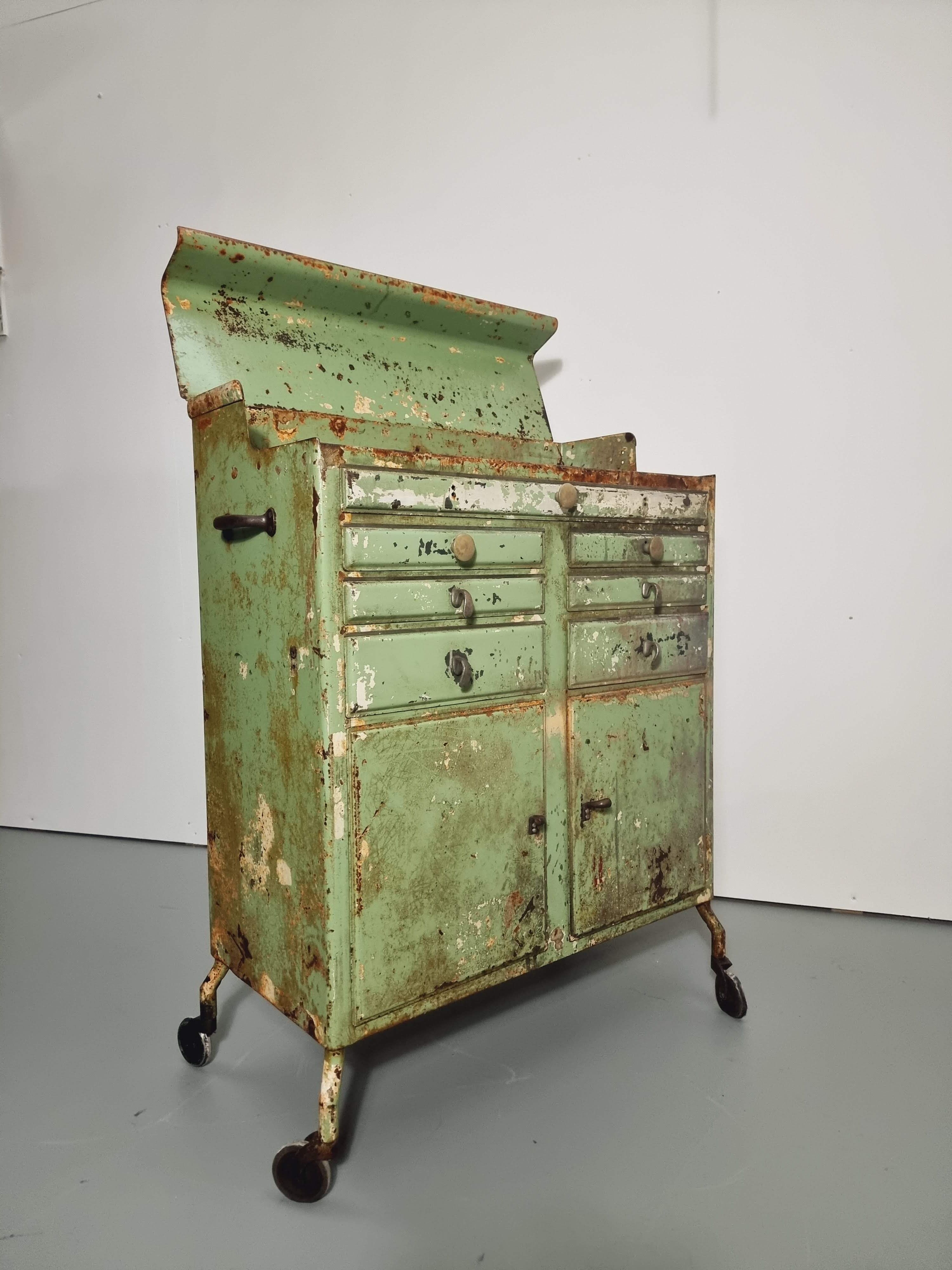 Meuble de métier