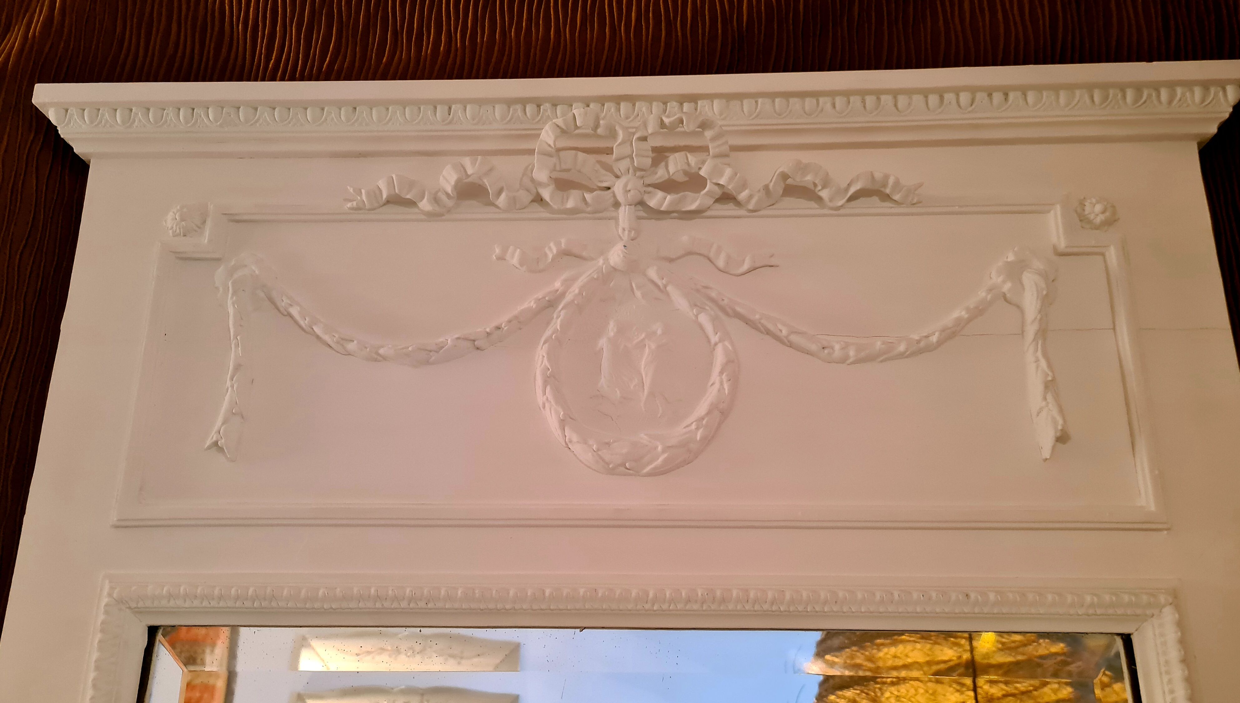 Chimney trum of 1900. 170 x 85 cm