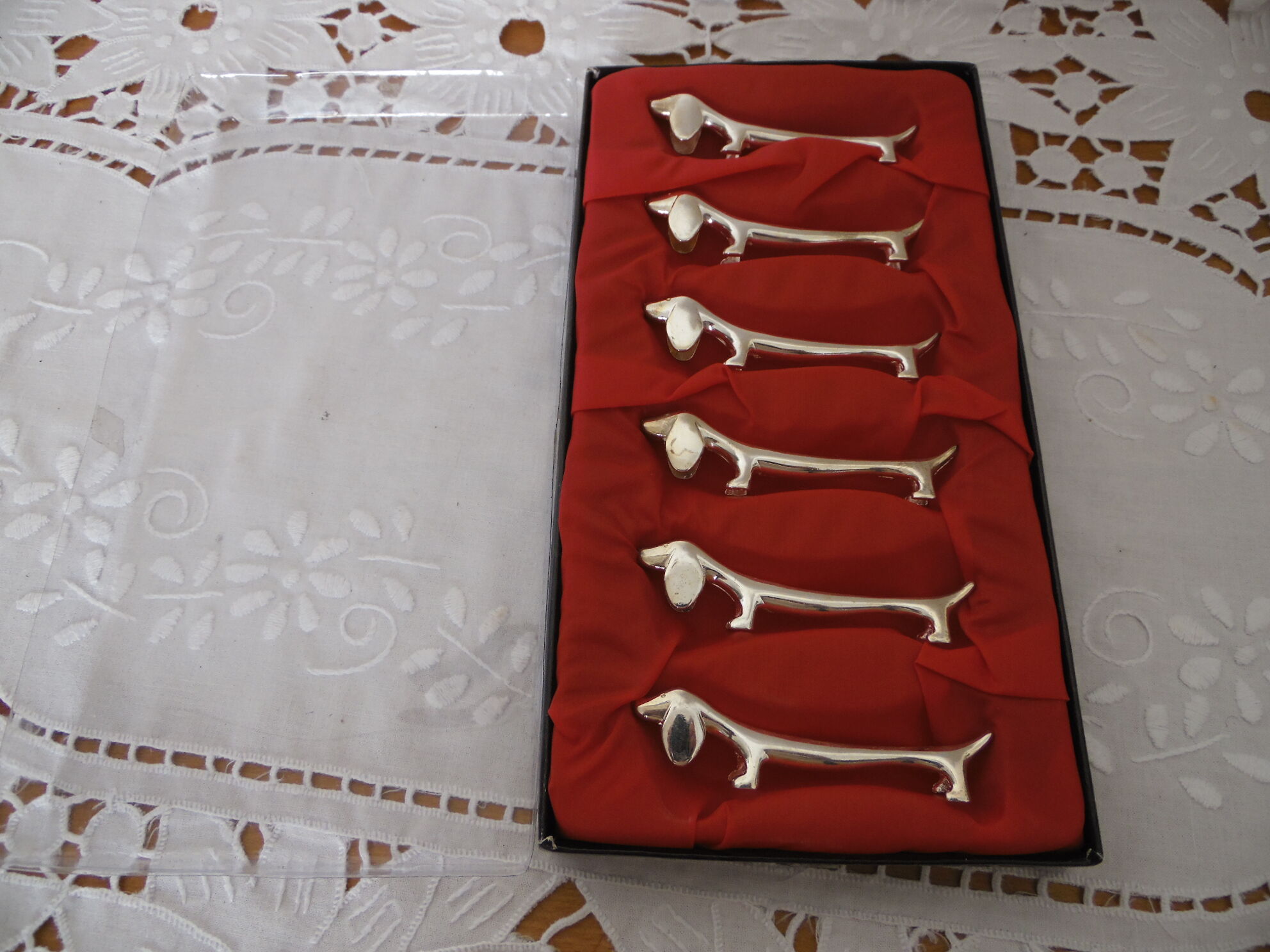 knife holder dog shape basset