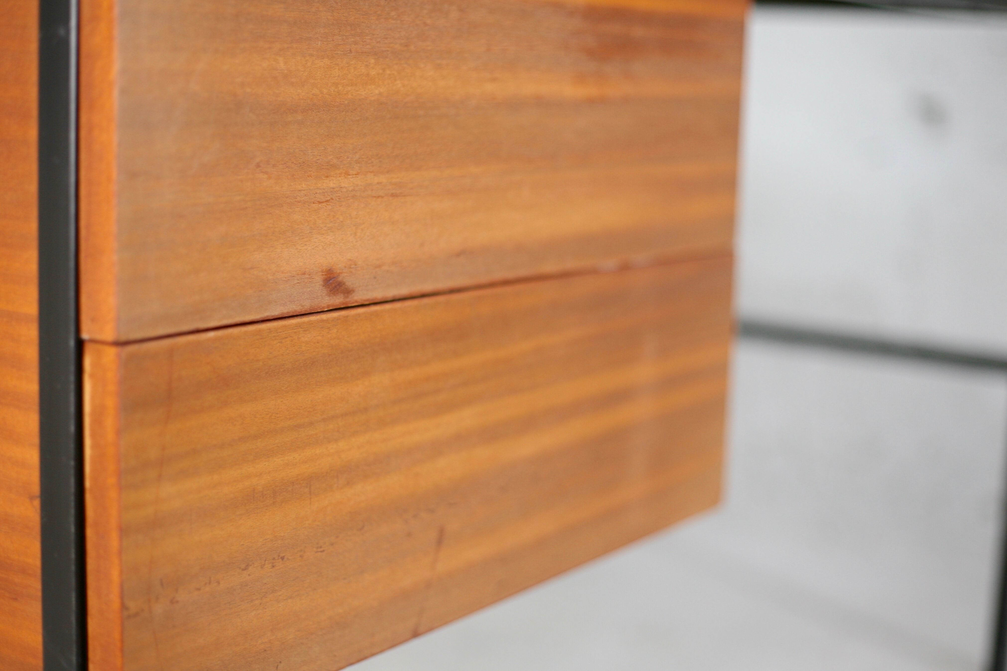 Desk model 620. by Pierre Guariche for Minvielle, France, circa 1955