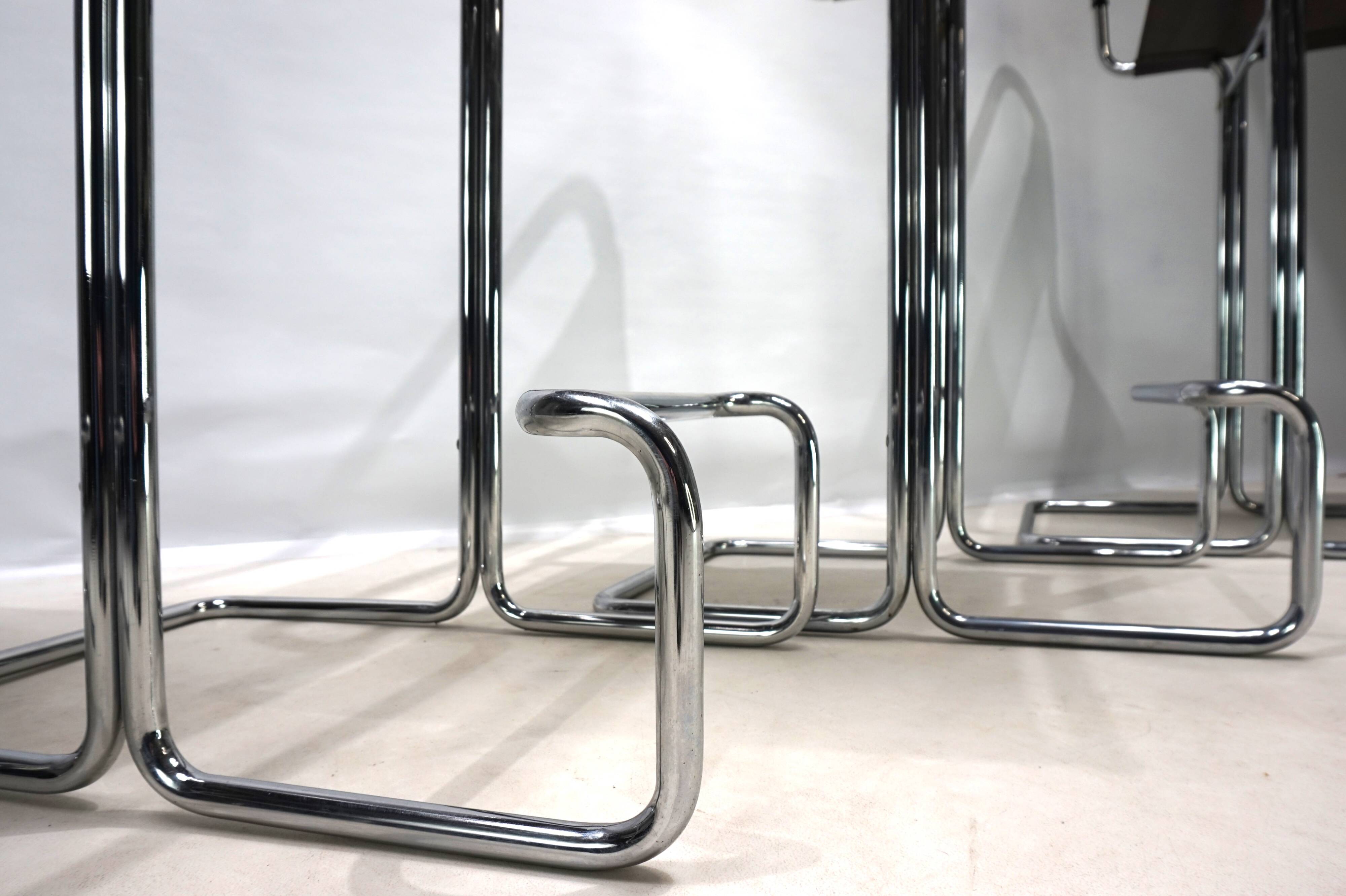 Ensemble de 4 tabourets de bar en acier tubulaire Linea Veam, 1960