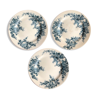 Lot of 3 flat plates in earthenware Choisy the King Iron Earth model Pompadour