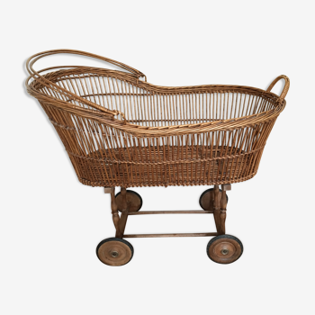 Rattan cradle