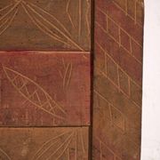 Coffre ancien sculpté en bois de pin – Europe centrale, vers 1850